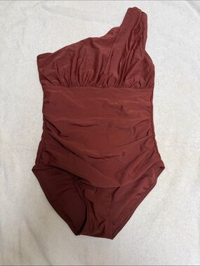 One-Shoulder Ruched One-Piece Swimsuit — Deep Brick Red